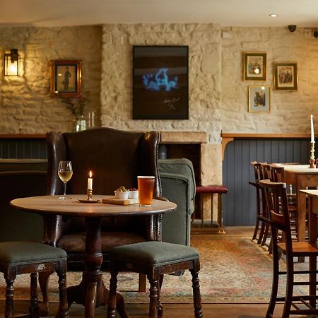 The Kingham Plough Hotel Kültér fotó