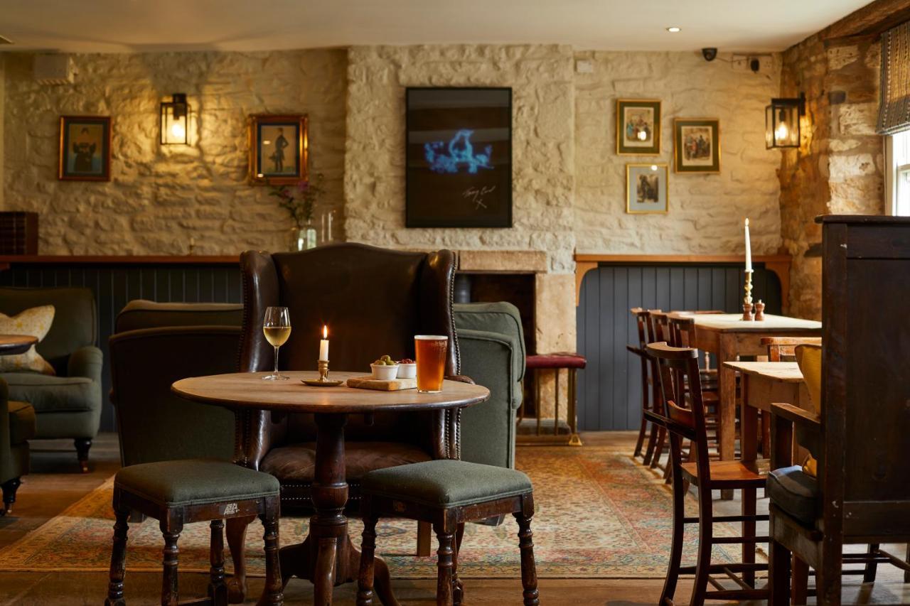 The Kingham Plough Hotel Kültér fotó