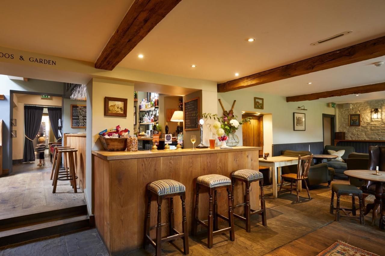 The Kingham Plough Hotel Kültér fotó