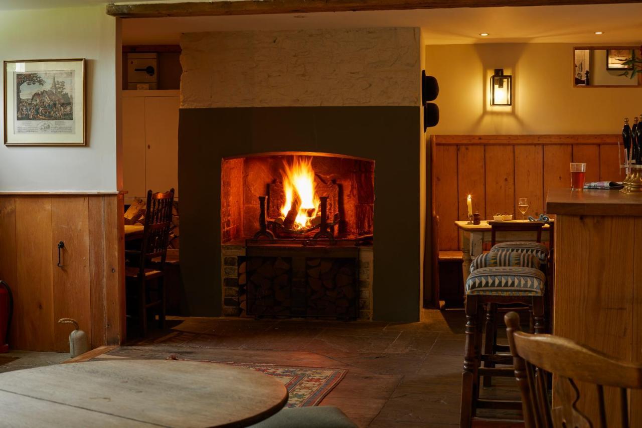 The Kingham Plough Hotel Kültér fotó